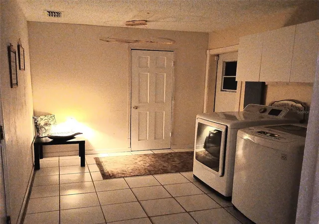 Photo 3 of Single family home for sale at 31 Freeland Ln, Palm Coast, FL 32137 | MLS# TB8528131 | Listing updated on 2026-08-11