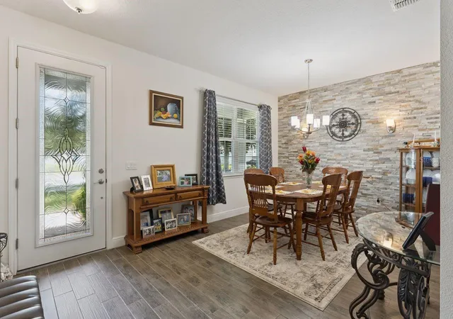 5th image of 3169 Pinenut Dr, Apopka, FL 32712 | MLS# O6424210