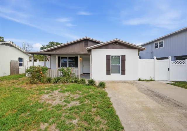 Photo 4 of Single family home for sale at 1842 Shore Acres Blvd NE, Saint Petersburg, FL 33703 | MLS# O6424211 | Listing updated on 2026-08-28