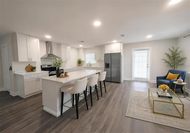 Photo 3 of Single family home for sale at 3902 W Paxton Ave, Tampa, FL 33611 | MLS# TB8528134 | Listing updated on 2026-10-08
