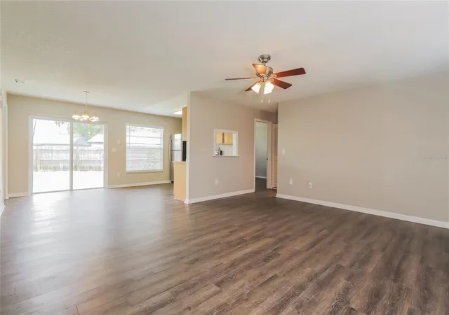 3rd image of 1002 Pinehaven Ct, Brandon, FL 33511 | MLS# C7528272
