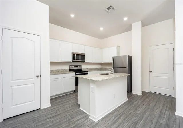 5th image of 678 Poppy Ln, Dundee, FL 33838 | MLS# TB8528145