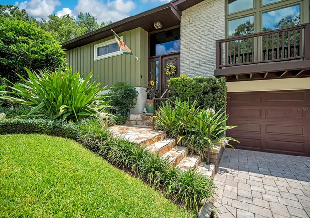 Photo 3 of Sale Pending at 800 Gatlin Ave, Orlando, FL 32806 | MLS# O6424221 | Listing updated on 2026-07-17