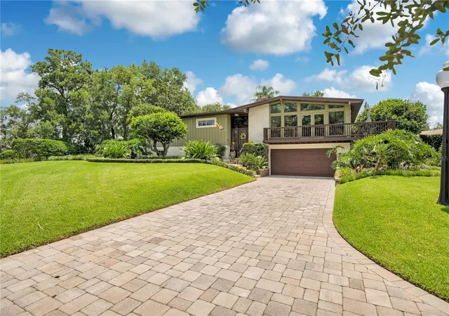 Photo 4 of Sale Pending at 800 Gatlin Ave, Orlando, FL 32806 | MLS# O6424221 | Listing updated on 2026-07-17