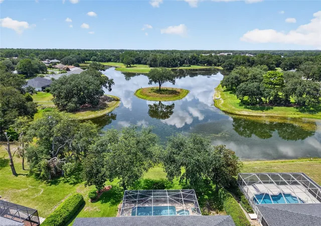 4th image of 349 Lake Dr, Ocala, FL 34472 | MLS# OM728269