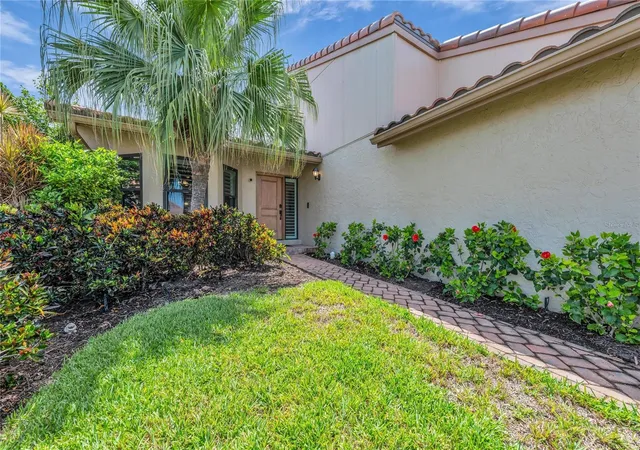 3rd image of 2350 Harbour Oaks Dr, Longboat Key, FL 34228 | MLS# A4699679