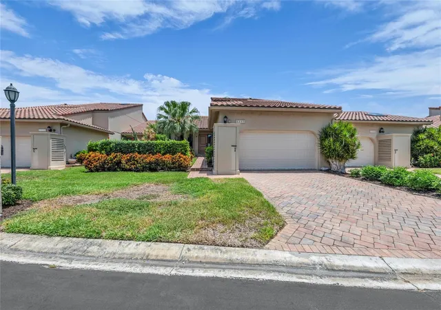 2nd image of 2350 Harbour Oaks Dr, Longboat Key, FL 34228 | MLS# A4699679