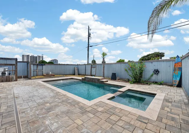 5th image of 2071 S Peninsula Dr, Daytona Beach, FL 32118 | MLS# V4950152