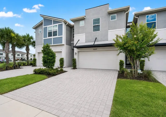 3rd image of 26069 Woven Wicker Bnd, Lutz, FL 33559 | MLS# TB8528175