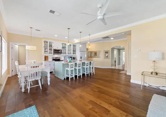 Photo 4 of Single family home for sale at 1426 Riverside Dr, Daytona Beach, FL 32117 | MLS# O6424243 | Listing updated on 2026-09-20