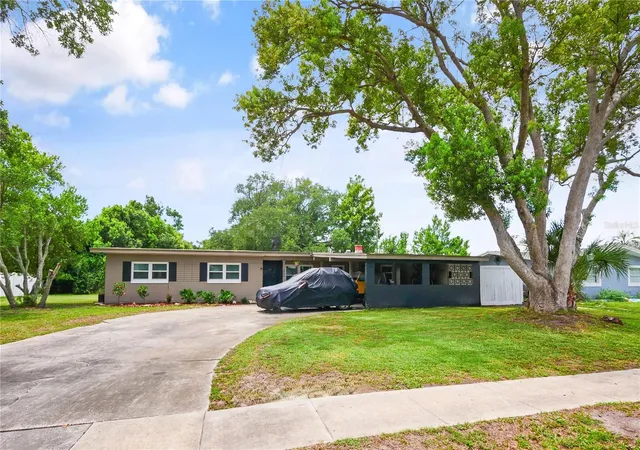 Photo 1 of Single family home for sale at 1006 Beatrice Dr, Orlando, FL 32810 | MLS# O6424245 | Listing updated on 2026-09-05