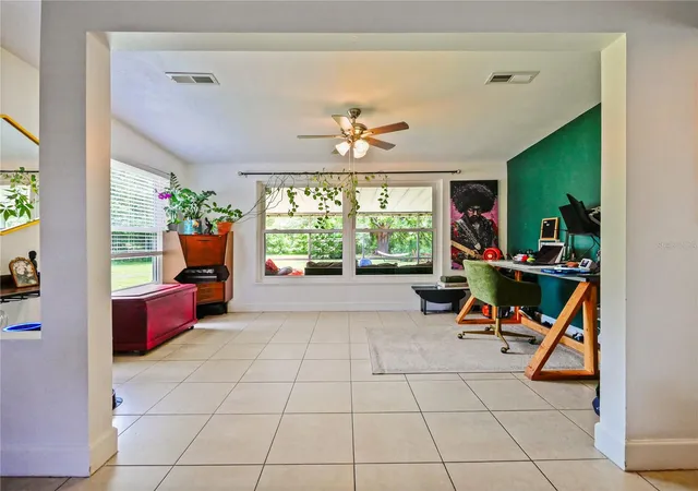 Photo 4 of Single family home for sale at 1006 Beatrice Dr, Orlando, FL 32810 | MLS# O6424245 | Listing updated on 2026-09-05