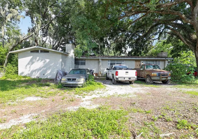 1st image of 10109 Main St, Thonotosassa, FL 33592 | MLS# C7528280