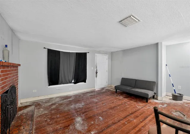 4th image of 10109 Main St, Thonotosassa, FL 33592 | MLS# C7528280