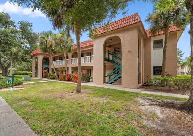 2nd image of 1750 Belleair Forest Dr #B8, Belleair, FL 33756 | MLS# TB8528200