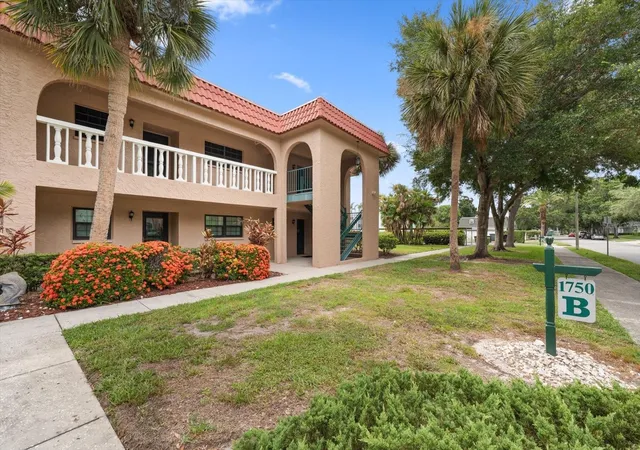 5th image of 1750 Belleair Forest Dr #B8, Belleair, FL 33756 | MLS# TB8528200