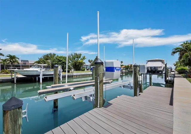 31st image of 525 Sloop Ln, Longboat Key, FL 34228 | MLS# A4699685