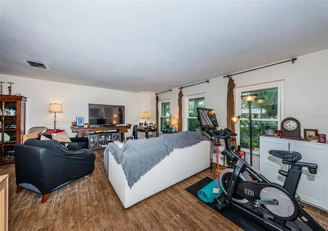 Photo 4 of Single family home for sale at 5230 Venetian Blvd NE, Saint Petersburg, FL 33703 | MLS# TB8528202 | Listing updated on 2026-10-20