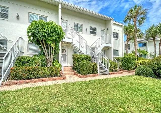 2nd image of 7115 Gulf Of Mexico Dr #23, Longboat Key, FL 34228 | MLS# A4699687