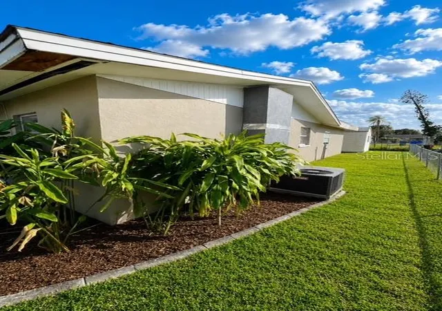 Photo 2 of Single family home for sale at 3756 Edison Ave, Fort Myers, FL 33916 | MLS# O6424272 | Listing updated on 2026-07-19