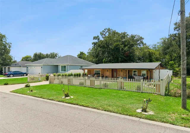 Photo 1 of Single family home for sale at 90 N Goldwyn Ave, Orlando, FL 32805 | MLS# S5153524 | Listing updated on 2026-10-05