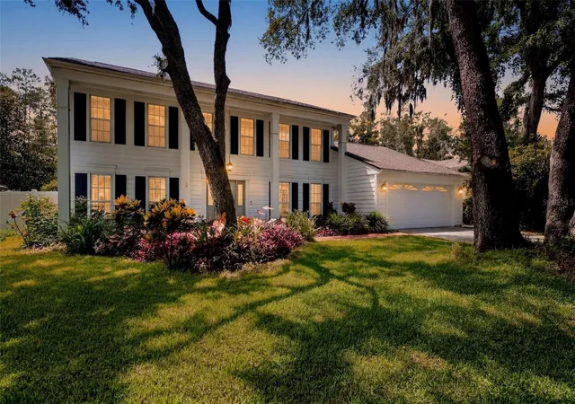 Photo 1 of Single family home for sale at 16909 Rolling Rock Dr, Tampa, FL 33618 | MLS# TB8528226 | Listing updated on 2026-09-05