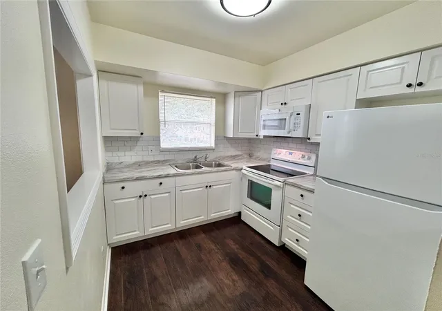Photo 3 of Condo for sale at 4455 38th Terrace N #B12, Saint Petersburg, FL 33714 | MLS# TB8528227 | Listing updated on 2026-07-15