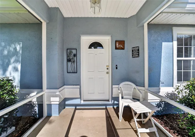 Photo 5 of Single family home for sale at 304 Marion Oaks Crse, Ocala, FL 34473 | MLS# OM728286 | Listing updated on 2026-08-15