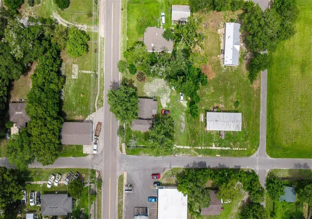 8th image of 10107 S Division Ave, Hampton, FL 32044 | MLS# OM728287