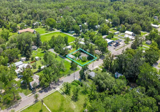 Photo 1 of Single family home for sale at 5698 Navarre Ave, Hampton, FL 32044 | MLS# OM728291 | Listing updated on 2026-08-11