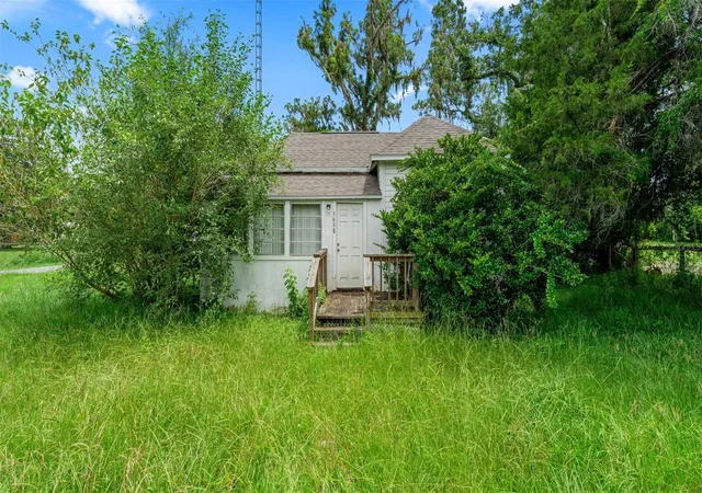 Photo 2 of Single family home for sale at 5698 Navarre Ave, Hampton, FL 32044 | MLS# OM728291 | Listing updated on 2026-08-11