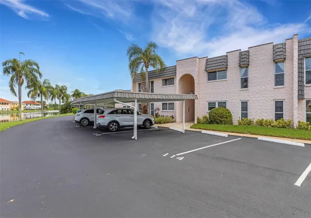 4th image of 114 Fernwood Cir #114, Seminole, FL 33777 | MLS# TB8528249