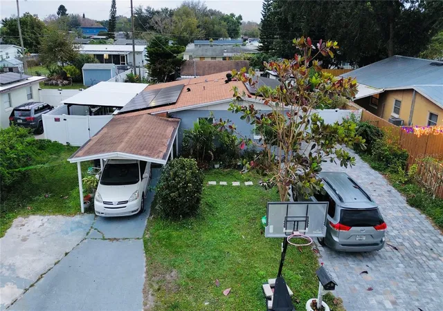 Photo 3 of Single family home for sale at 2615 N Beaumont Ave, Kissimmee, FL 34741 | MLS# S5153530 | Listing updated on 2026-07-11