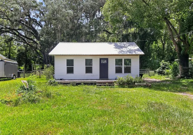 1st image of 306 Se 2nd Street, Williston, FL 32696 | MLS# OM728296