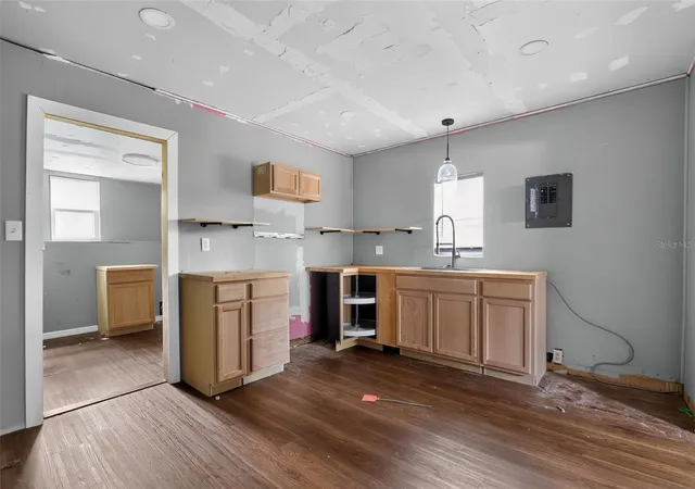 4th image of 306 SE 2ND STREET, Williston, FL 32696 | MLS# OM728296