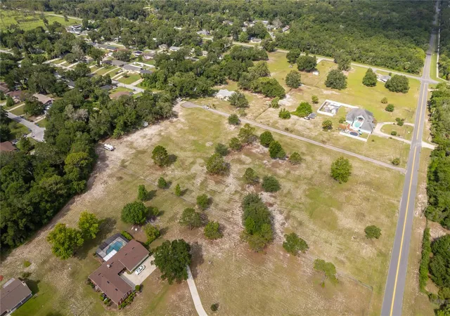 4th image of 1431 S Montgomery St, Deland, FL 32720 | MLS# O6424304