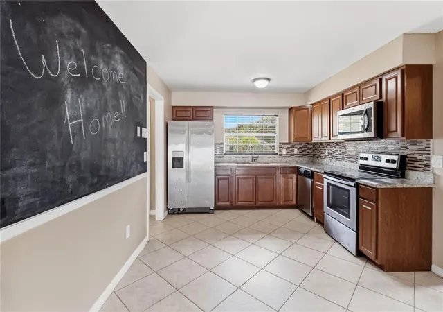 Photo 4 of Single family home for sale at 825 Turtle Mound Dr, Casselberry, FL 32707 | MLS# O6424315 | Listing updated on 2026-09-28