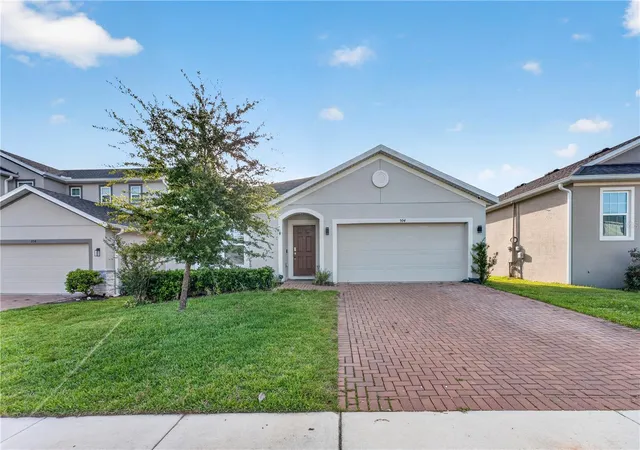 Photo 1 of Single family home for sale at 594 Bellingham Way, Minneola, FL 34715 | MLS# W7887560 | Listing updated on 2026-08-30