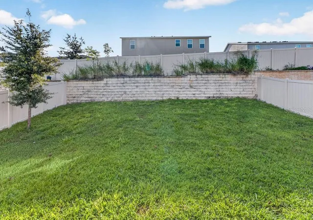 Photo 3 of Single family home for sale at 594 Bellingham Way, Minneola, FL 34715 | MLS# W7887560 | Listing updated on 2026-08-30