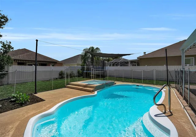 4th image of 1250 Loretto Cir, Odessa, FL 33556 | MLS# A4699703