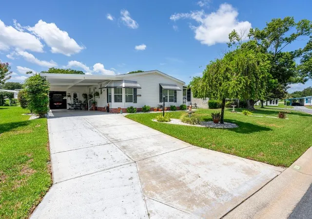 2nd image of 1226 Pompano Ln, Lady Lake, FL 32159 | MLS# G5114936