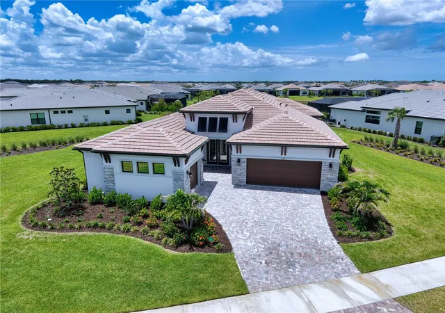 Photo 1 of Single family home for sale at 4584 Cedron Ct, Sarasota, FL 34240 | MLS# A4699706 | Listing updated on 2026-08-18