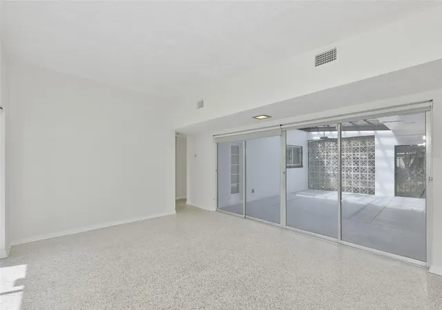 Photo 3 of Single family home for sale at 704 E River Dr, Temple Terrace, FL 33617 | MLS# TB8528284 | Listing updated on 2026-09-12