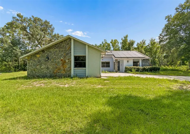 Photo 1 of Single family home for sale at 3140 Crum Rd, Brooksville, FL 34604 | MLS# TB8528285 | Listing updated on 2026-08-19