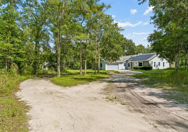 Photo 3 of Single family home for sale at 3140 Crum Rd, Brooksville, FL 34604 | MLS# TB8528285 | Listing updated on 2026-08-19