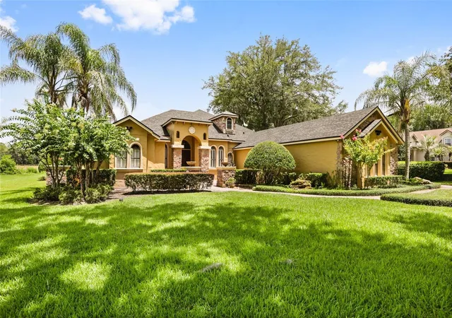 Photo 4 of Single family home for sale at 863 Cardinal Pointe Cvs, Sanford, FL 32771 | MLS# O6424324 | Listing updated on 2026-10-05