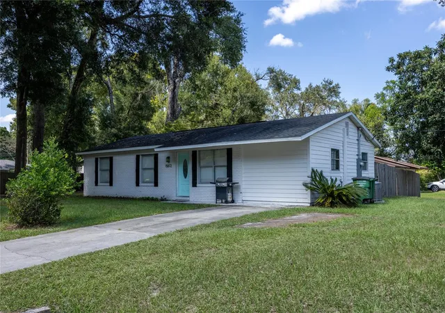 Photo 3 of Single family home for sale at 15872 SW 133rd Lane, Archer, FL 32618 | MLS# GC541888 | Listing updated on 2026-09-02