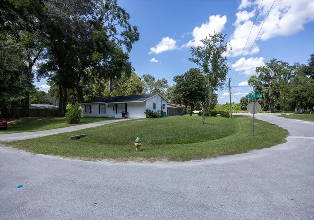 Photo 4 of Single family home for sale at 15872 SW 133rd Lane, Archer, FL 32618 | MLS# GC541888 | Listing updated on 2026-09-02