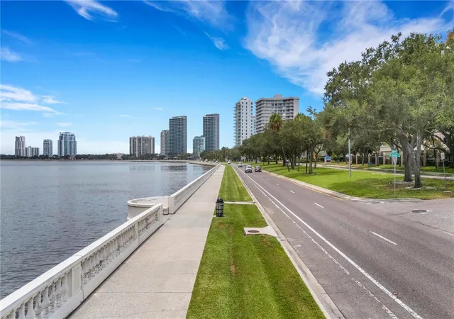 3rd image of 2403 S Ardson Pl, TAMPA, FL 33629