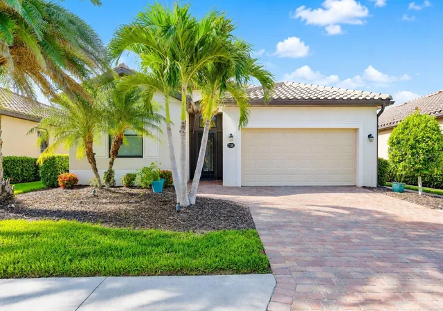Single family home for sale at 7130 Quiet Crk Dr, BRADENTON, FL 34212 | MLS# A4699708